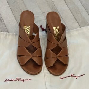 salvatore ferragamo womens sandals heel 7.5 Evelina  Saddle Leather Brown Tan